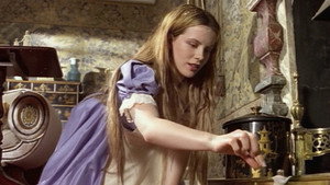 Алиса в Зазеркалье (фильм, 1998)