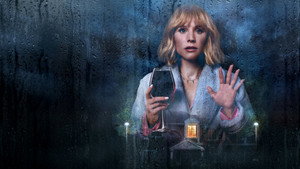 Женщина в доме напротив девушки в окне (сериал, 2022)