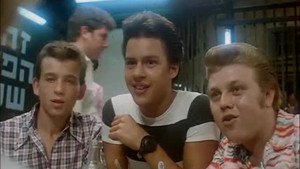 Горячая жевательная резинка 6: Поднимайте якорь (фильм, 1985)