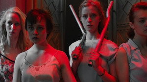 Девочка на руинах (фильм, 2021)