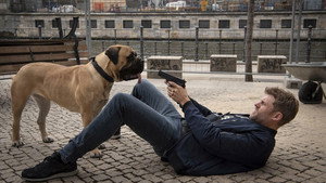 Полицейский и чудовище (сериал, 2019)