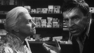 Магазин на площади (фильм, 1965)