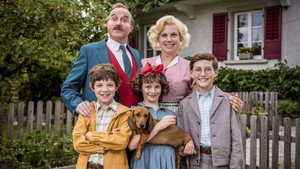 Приключения на шоколадной фабрике (фильм, 2017)