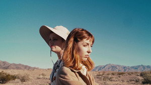 Птицы без перьев (фильм, 2018)