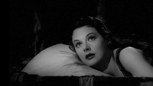 Странная женщина (фильм, 1946)
