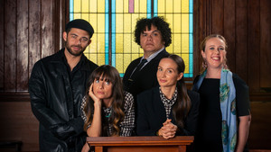 Девушки из похоронного бюро (сериал, 2021)