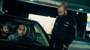 Плывя по течению (фильм, 2018)