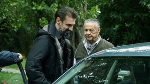 Она говорит со мной (фильм, 2021)