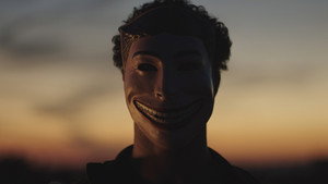 Лицо с улыбкой (фильм, 2020)