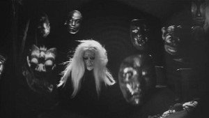 Девушка-змея и ведьма с серебряными волосами (фильм, 1968)
