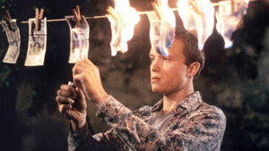 23 - Всё не то, чем кажется (фильм, 1998)